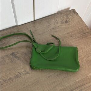 Vintage GAP Vibrant Green Leather Wristlet Clutch